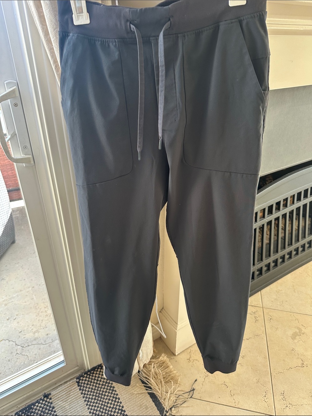 lululemon athletica Men's Black Jogger Sweatpants with Drawstring